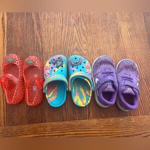 Lot of 3 toddler girl’s play shoes—Crocs, Nike and Old Navy